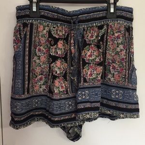 Angie printed drawstring shorts